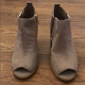 Beige faux suede open toed booties